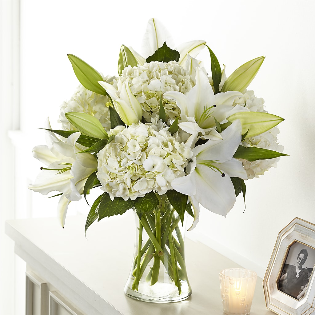 Compassionate Lily Bouquet – Guru Flowers, Port Saint Lucie FL