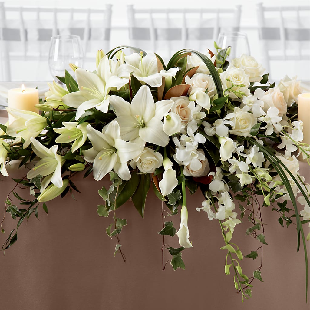 White Linen Arrangement – Guru Flowers, Port Saint Lucie FL