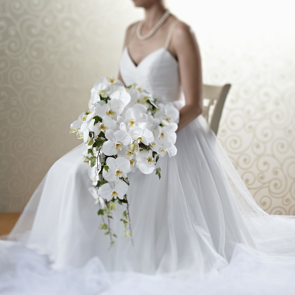 Classic White Bouquet – Guru Flowers, Port Saint Lucie FL