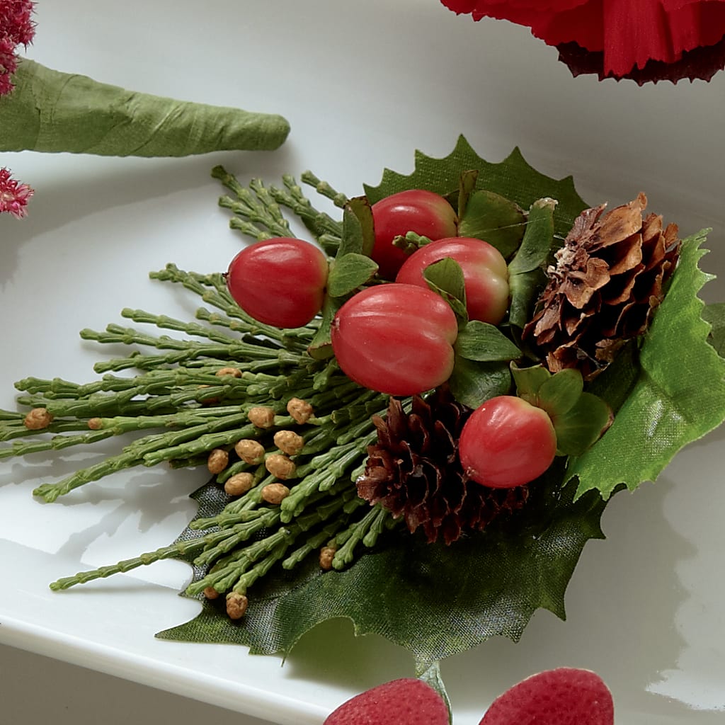 Red Berry Boutonniere – Guru Flowers, Port Saint Lucie FL