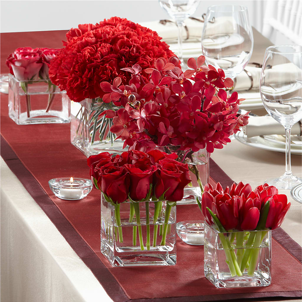 Modern Grace Centerpiece – Guru Flowers, Port Saint Lucie FL