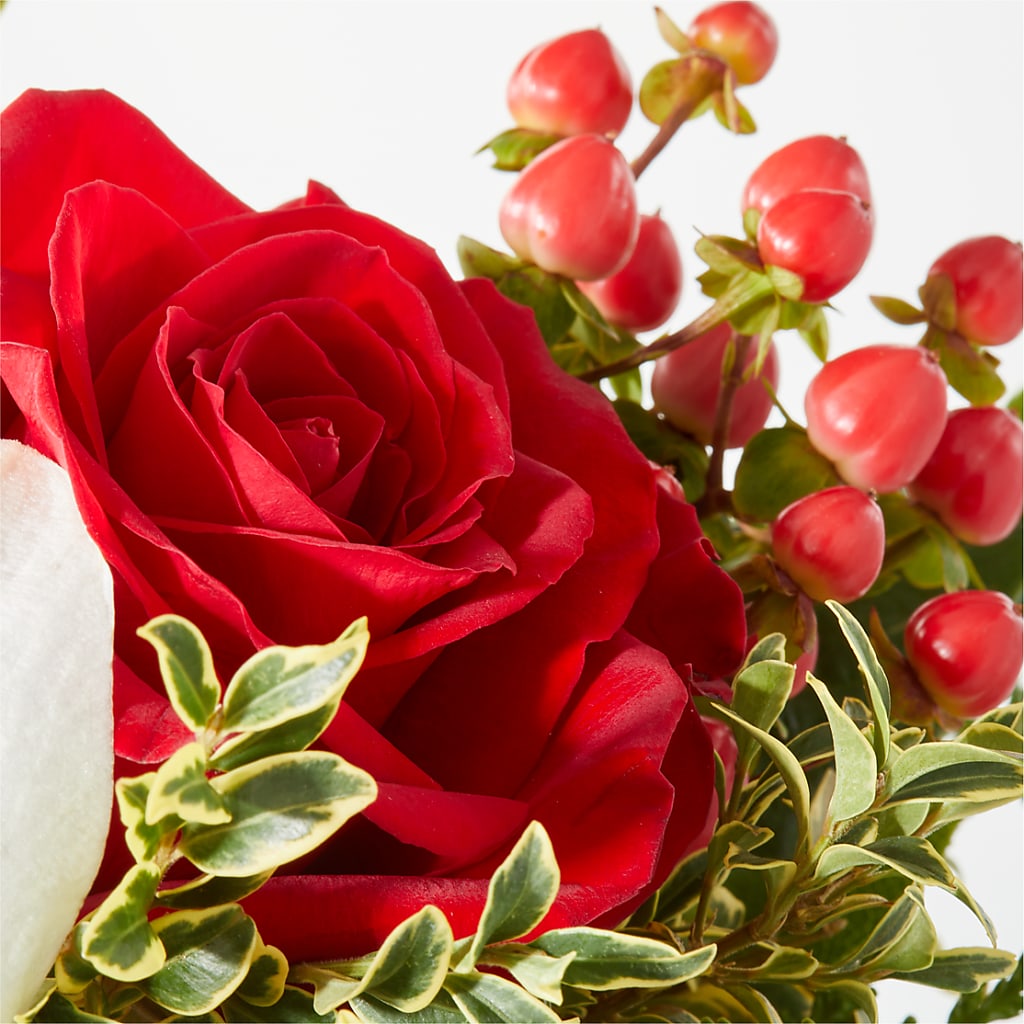Snowy Wonderland Bouquet –  Guru Flowers, Port Saint Lucie FL