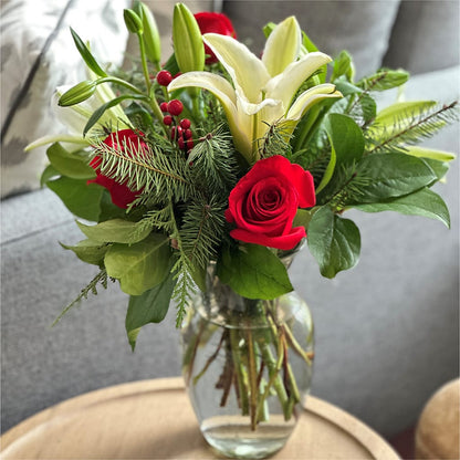 Sparkling Snowflakes Bouquet –  Guru Flowers, Port Saint Lucie FL