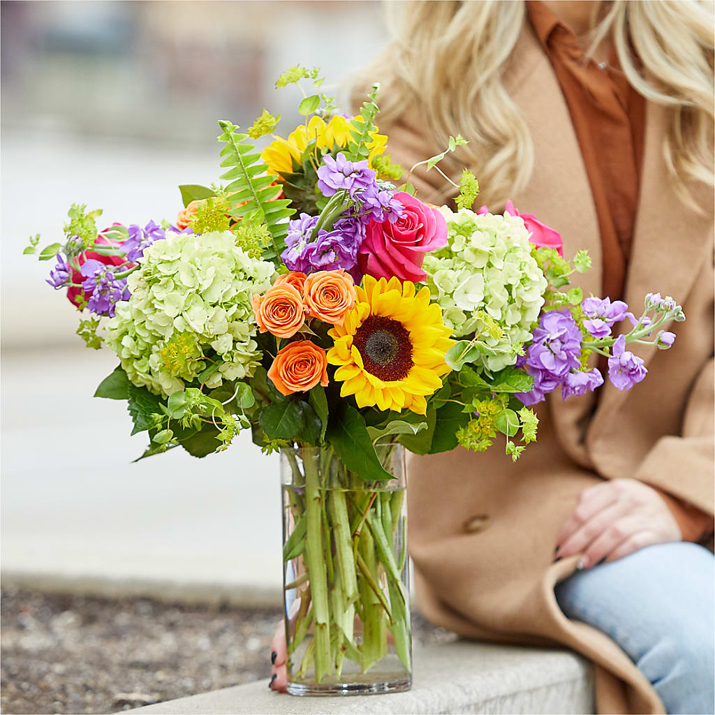 Vibrant Greetings Bouquet –  Guru Flowers, Port Saint Lucie FL